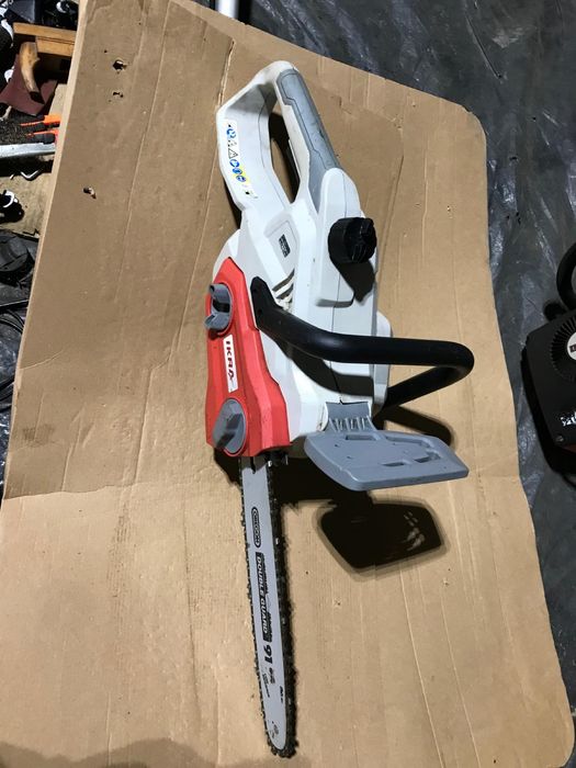 Drujba-Electroferastrau pe baterie IKRA IAK 40-3025 40V Doar corp