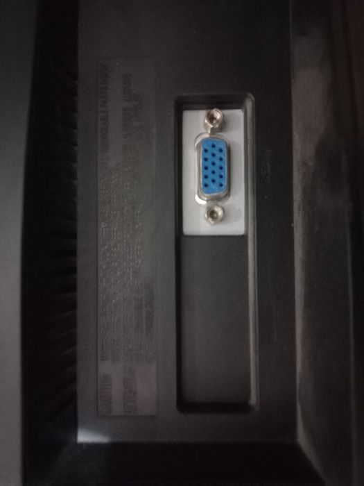 Монитор Samsung 2010