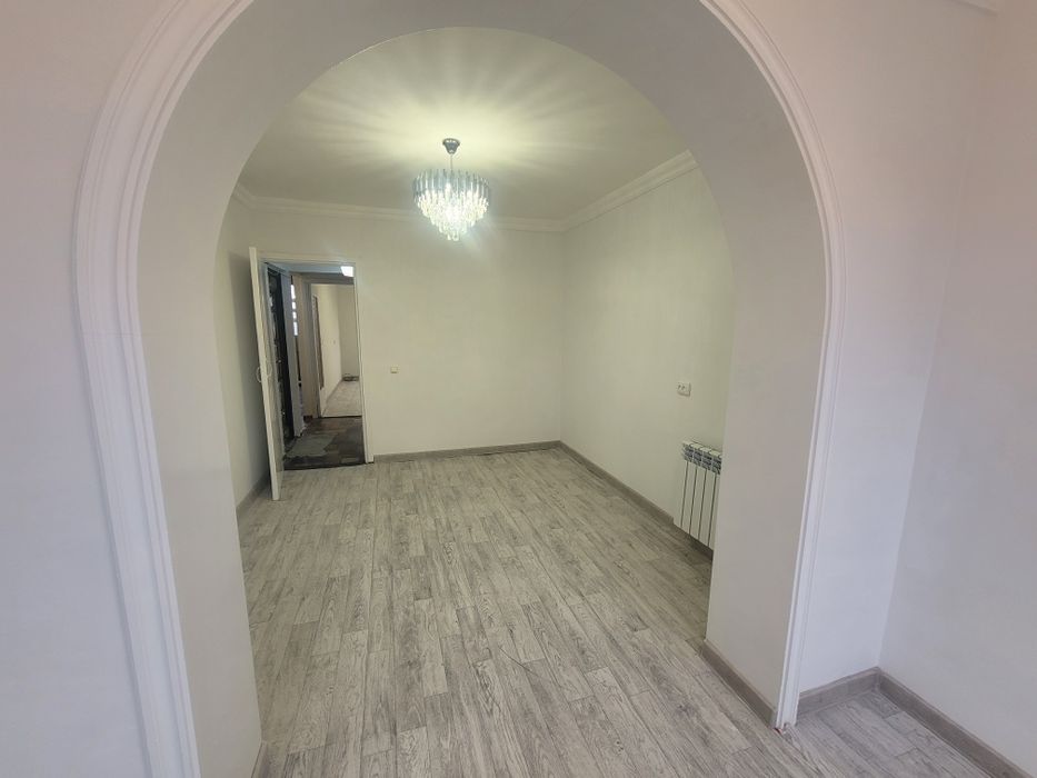 Продается 2х ком квартира 3-этаж (середина) ФРУНЗЕ