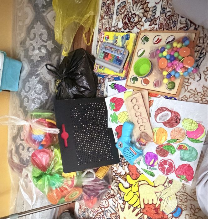 Отдам развеваюши игрушки детям