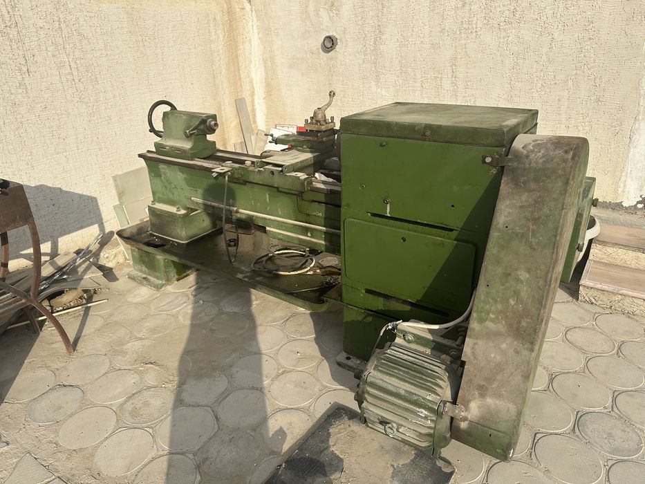 Токарный станок 1A62K