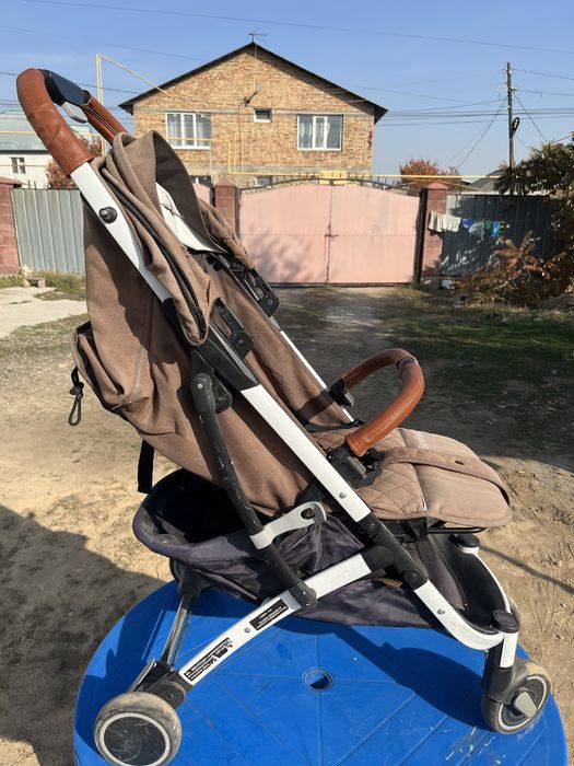 Коляска Benebaby (0+) до 15 кг