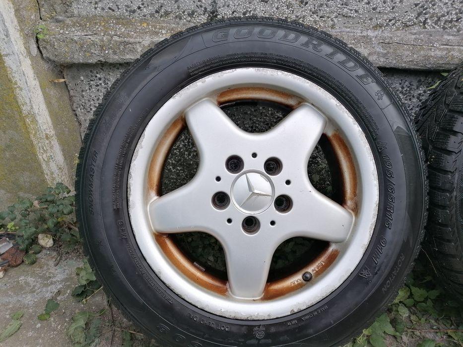 Джанти с гуми 15" 5х112 7j ET 37 Mercedes