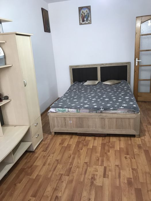 Inchiriez apartament