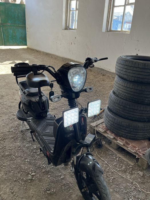 Скутер ск8 500ват