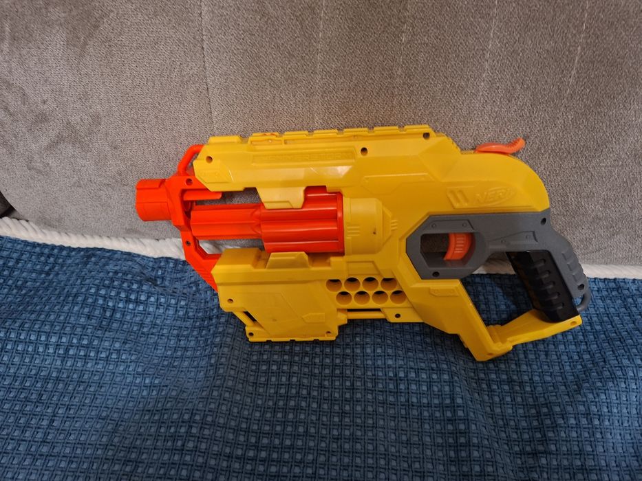 Продам автомат Nerf