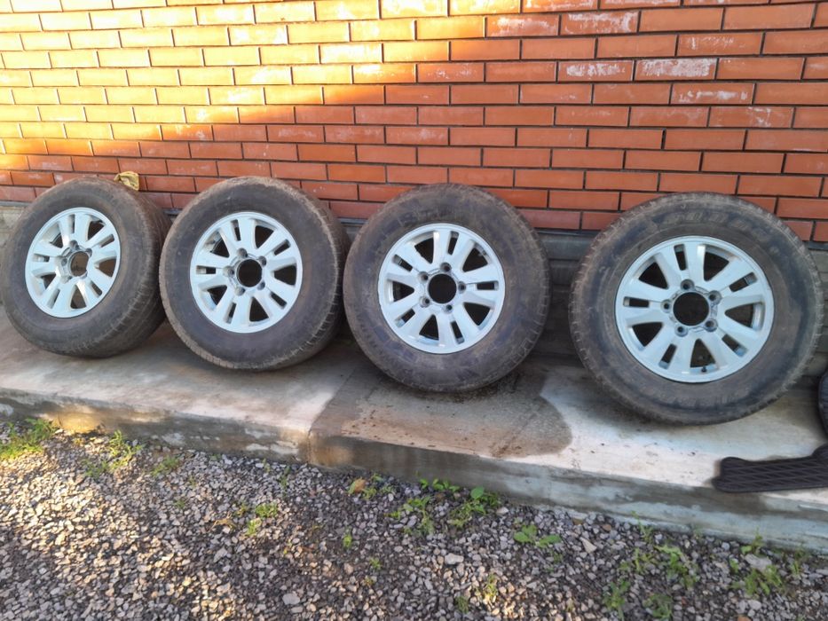 Шина продам срочно
