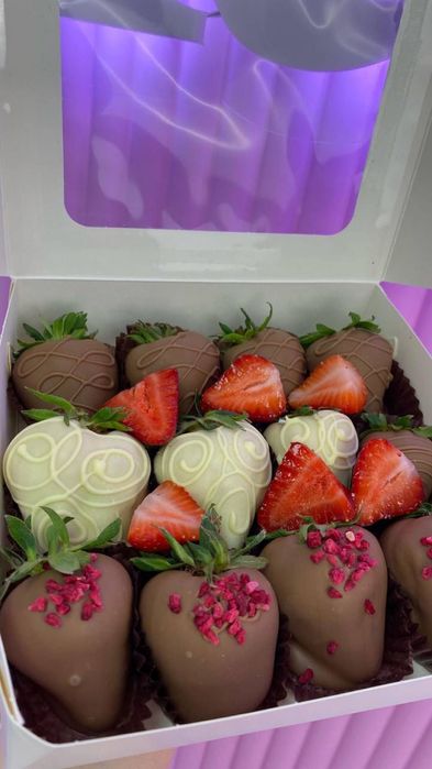 Клубника  шоколаде  Астана 24/7