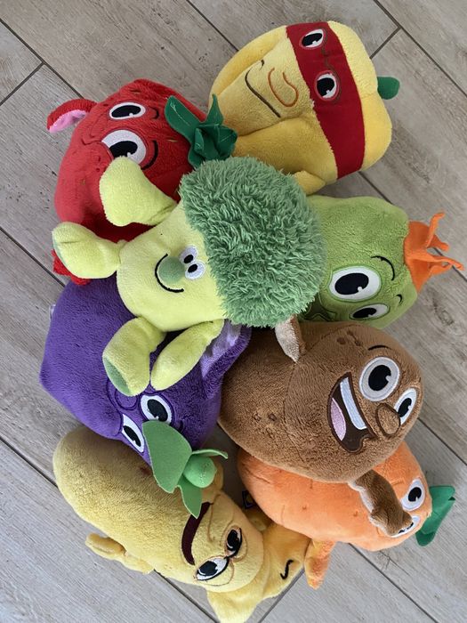 Малка плюшена играчка