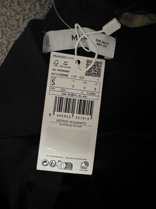 Чисто нова ластична рокля Mango