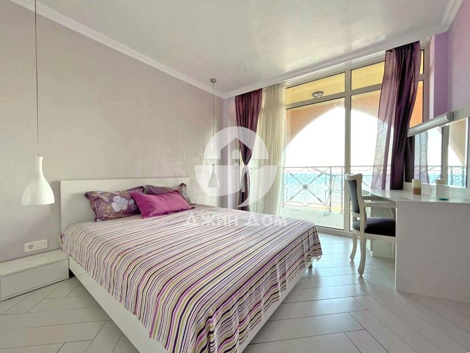 Просторен тристаен апартамент с ПАНОРАМА МОРЕ в Атриум Бийч, Елените