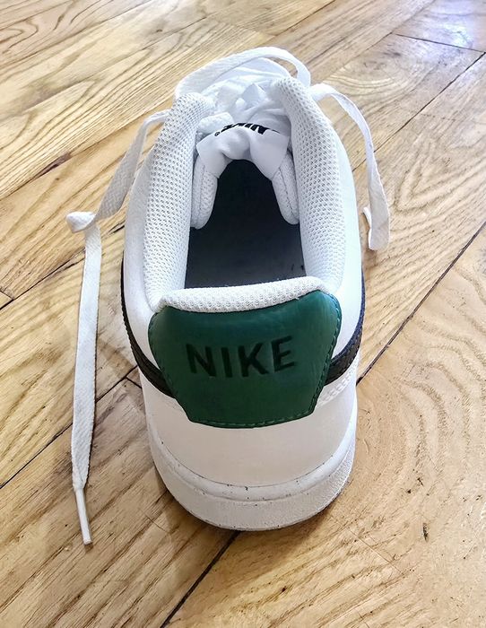 Нови обувки nike