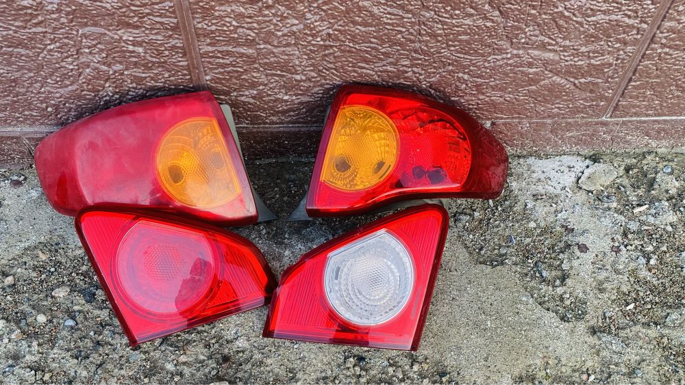 Фонарь Тойота каролла 150