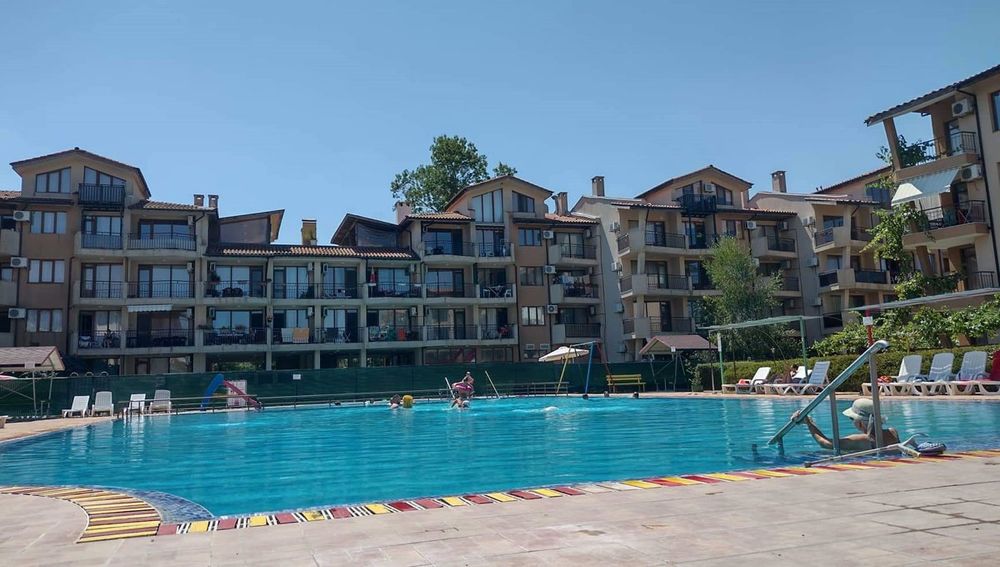 Продава се Двустаен апартамент в Царево - 66 кв.м за 891 €/кв.м - Снимка #4
