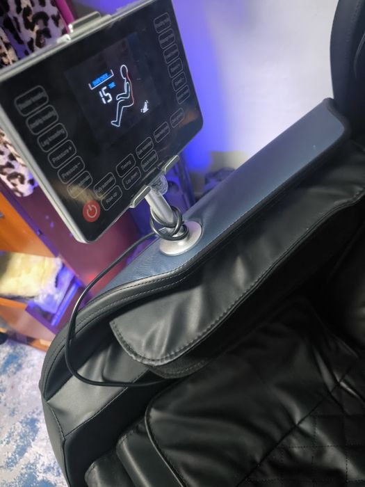 Массажный кресло