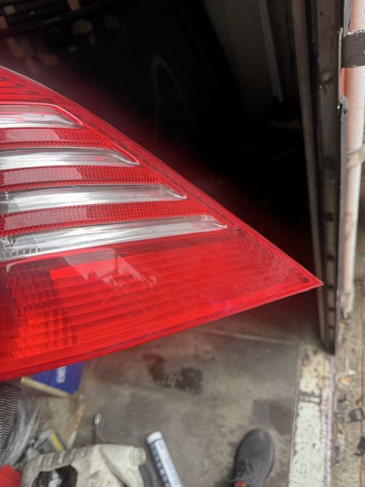 Фонарь задний w220