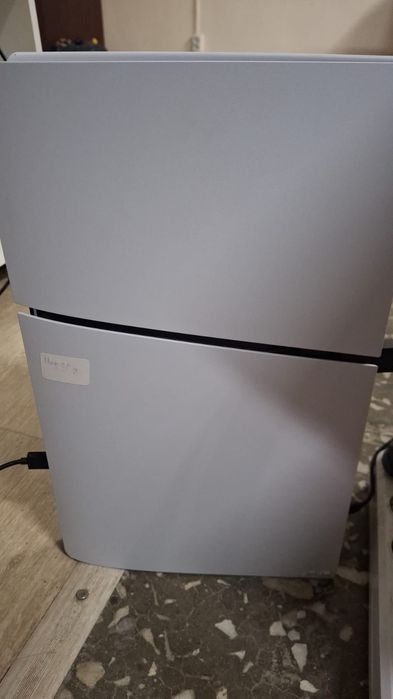 Playstation 5 Slim ещё на гарантии