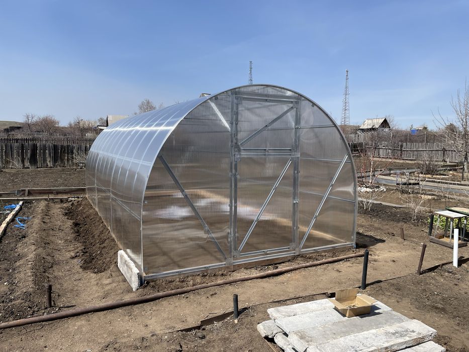 Теплица из поликарбоната