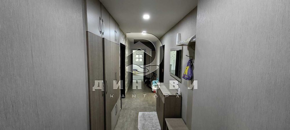 Продава се Четиристаен апартамент в Стара Загора, Опълченски - 89 кв.м за 1551 €/кв.м - Снимка #12