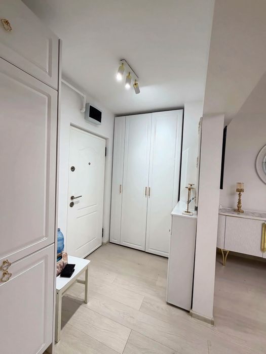 Apartament 3 camere | Complet renovat | Totul NOU | – Titu