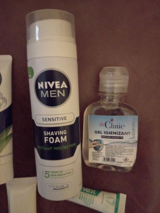 Pachet ingrijire barbati/cosmetice diverse marci