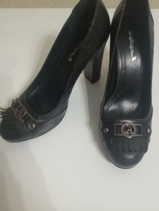 Продам осенние туфли