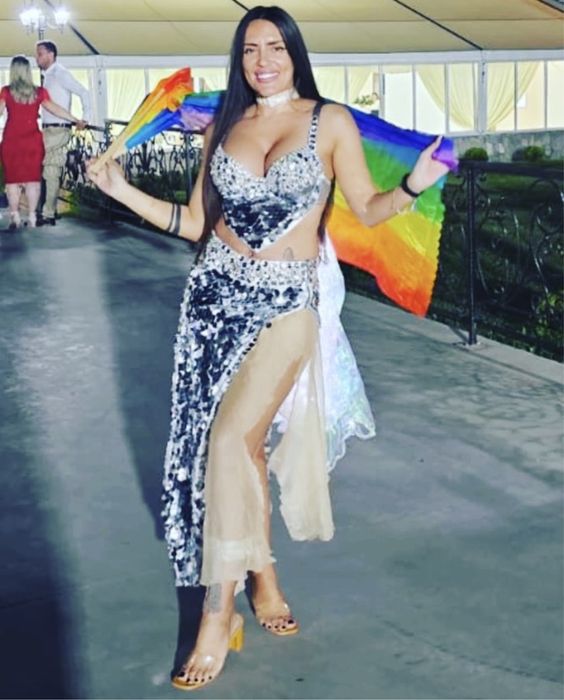 Dansatoare orientala (bellydance)