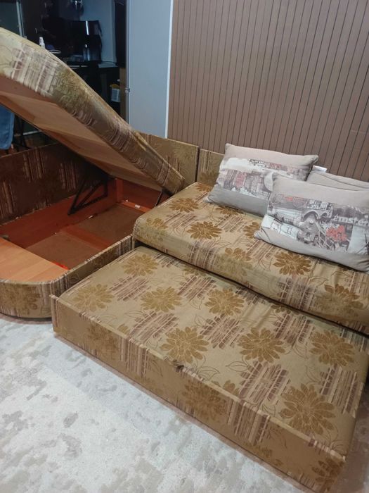 Отдаю диван бесплатно