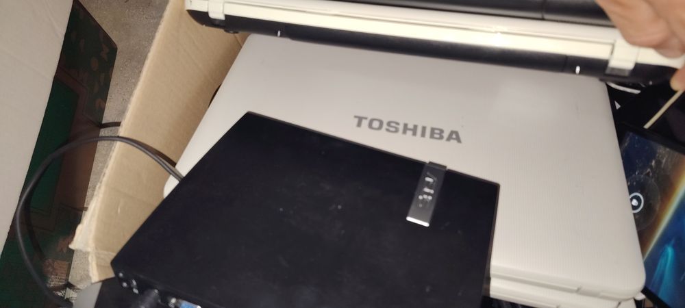 Laptopuri încărcătoare