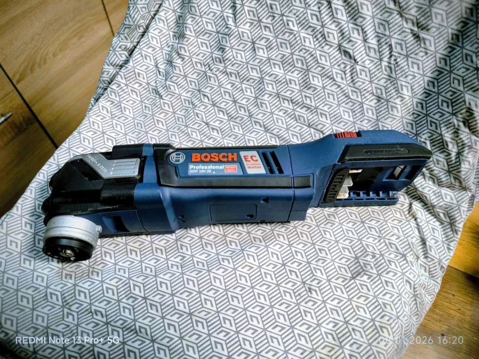 Мултитул Bosch GOP 18V-28 безчетков