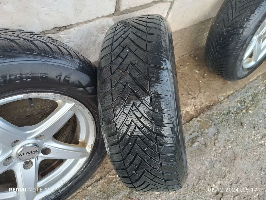 Roți Sharan de iarnă, dimensiune 215/65/R16