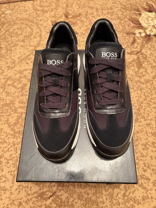 Босс 39-40 р кроссовки boss