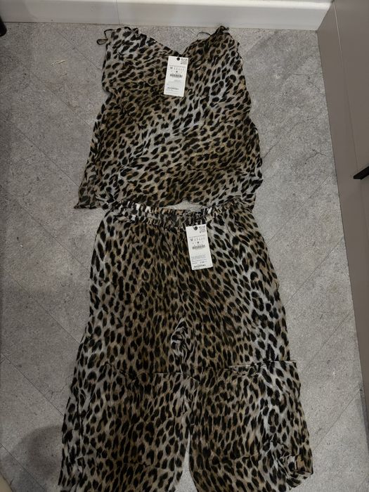 Продам новые платье zara