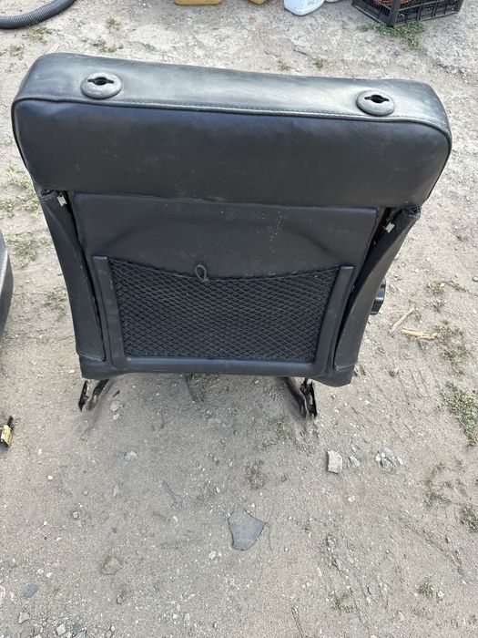 Продам сидения ауди 80 б4