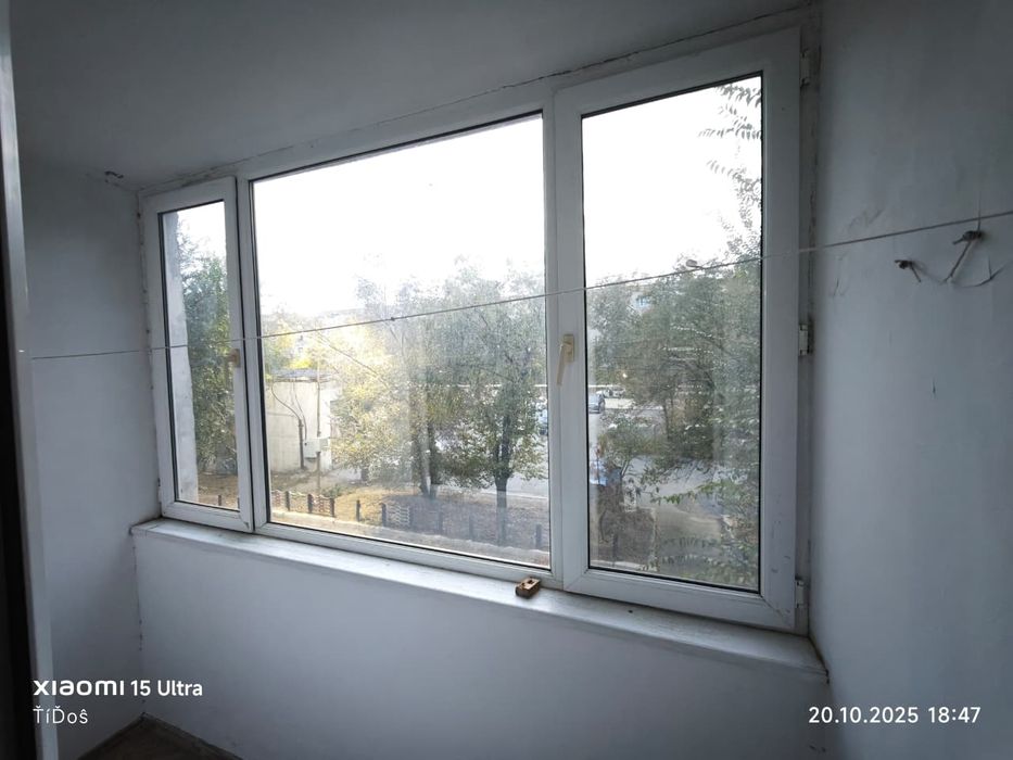 Пластиковое окно белого цвета