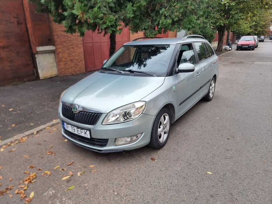 SKODA Fabia 2011 — imagine 2