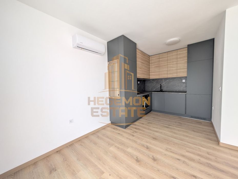 Продава се Двустаен апартамент в Варна, Възраждане 3 - 98 кв.м за 1079 €/кв.м - Снимка #1