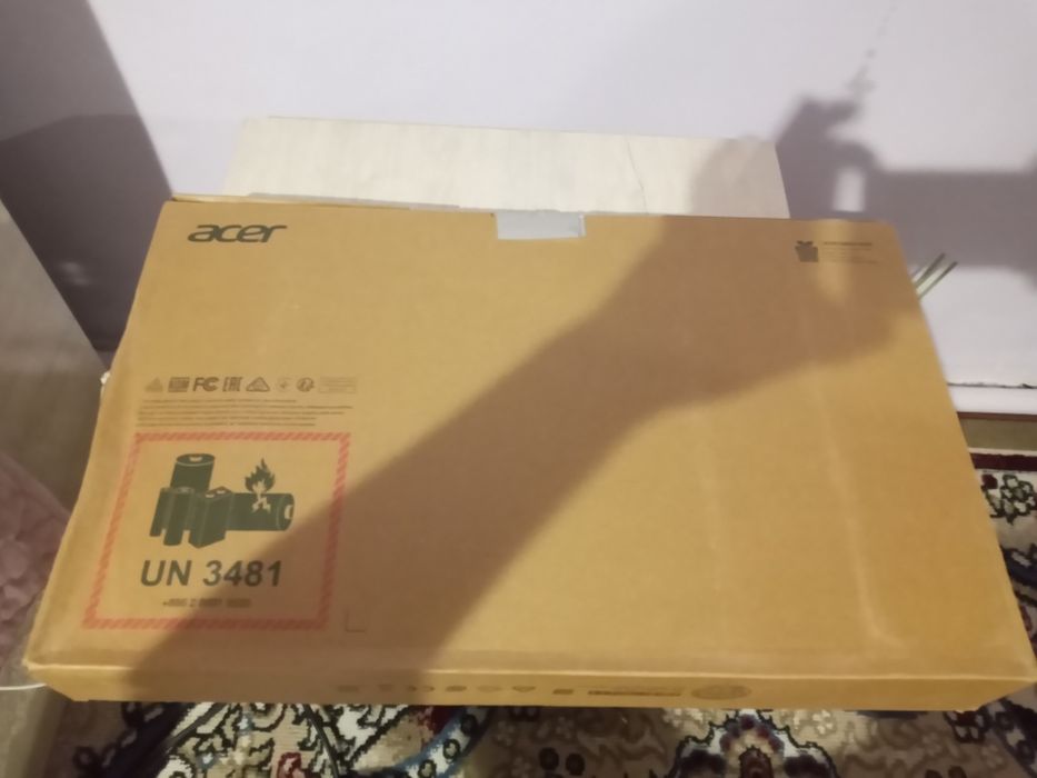 Acer aspire3 yangi xolatda kop ishlatilmagan