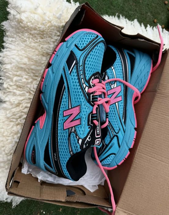 New Balance жестоки цветове нови с оригиналната си кутия 38.5 номер
