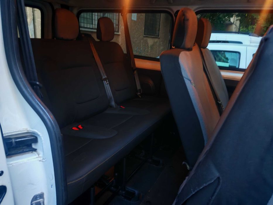RENAULT Trafic 2018 — imagine 3