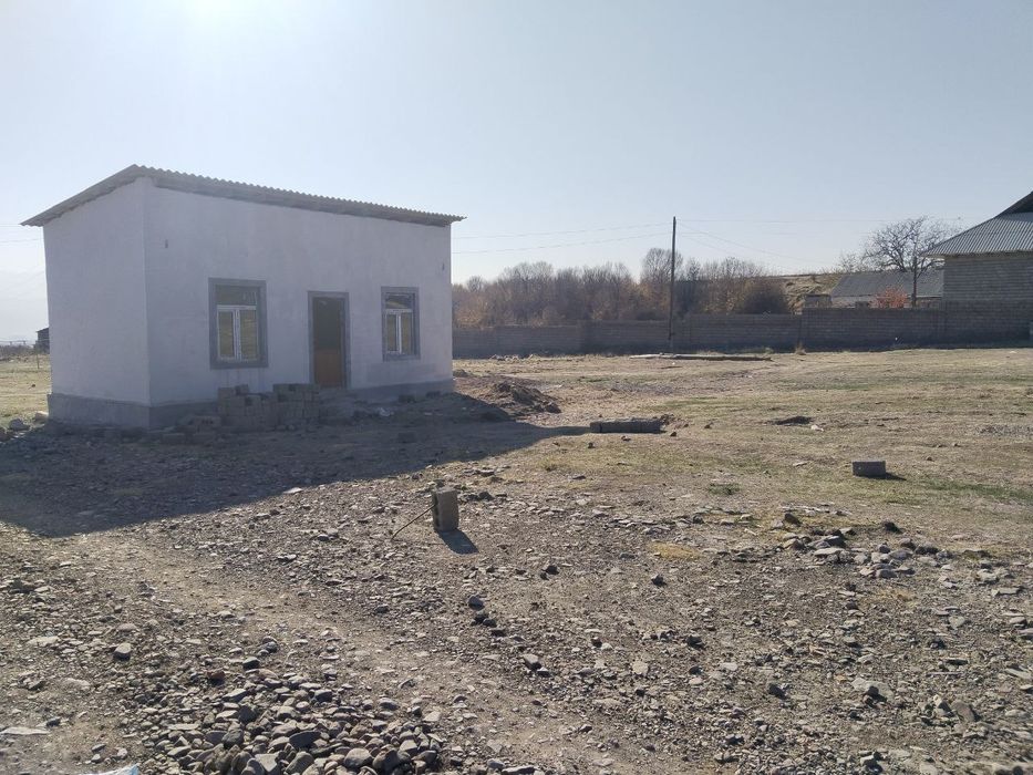 Нотурар жой сотилади 14 сотих Соглом Махалла