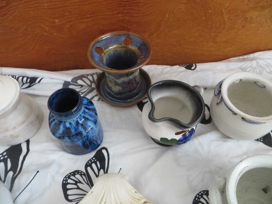 Керамично плато и съдове за декорация