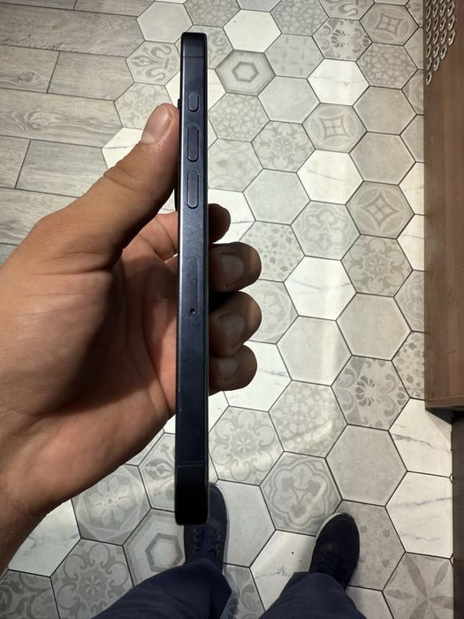 Iphone 15 pro 128 talik