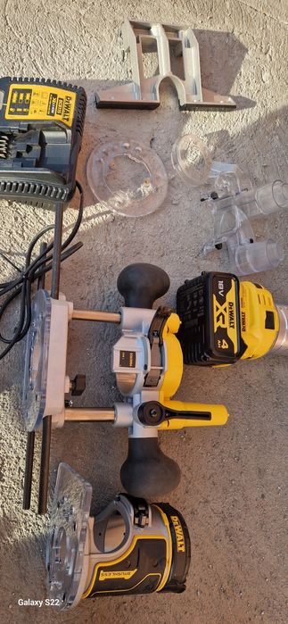 Dewalt freza pe acumularor ,curent