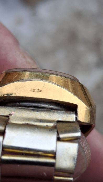 Продам советские часы