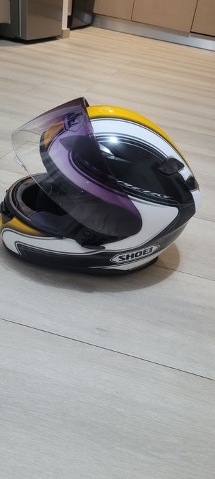 Vând casca moto Shoei mărime M