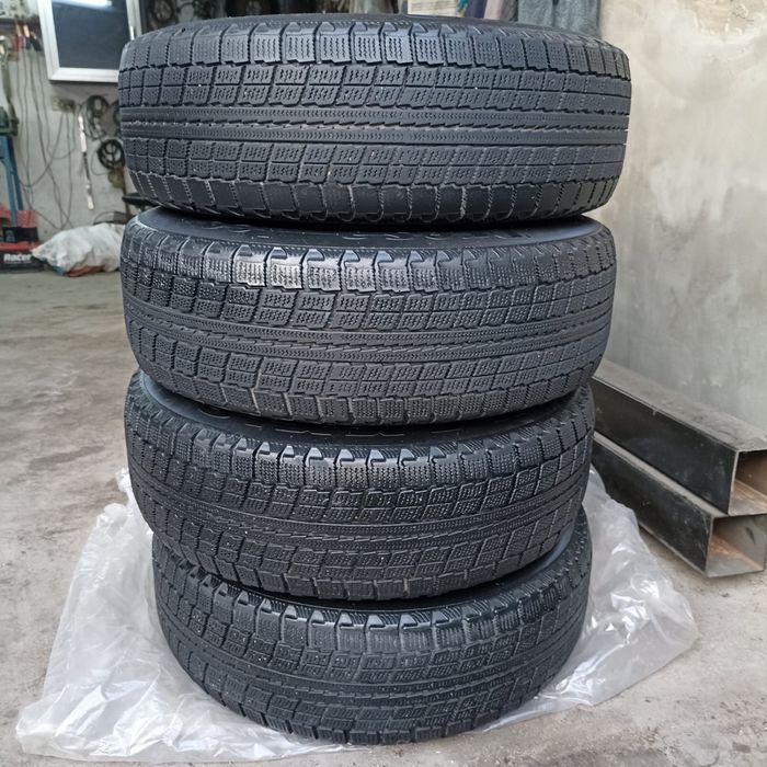 комплект зимних шин Maxxis  185/70/14