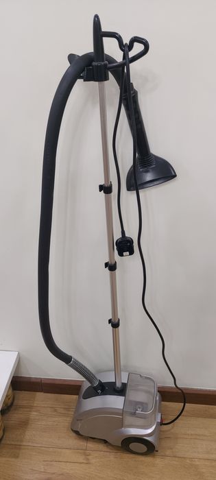 Продам паровой утюг отпариватель