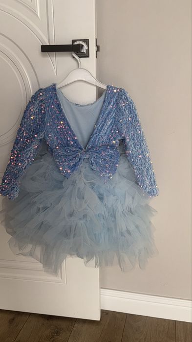 Продам детские платья