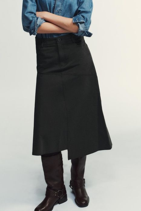 Нова с етикет пола ZARA